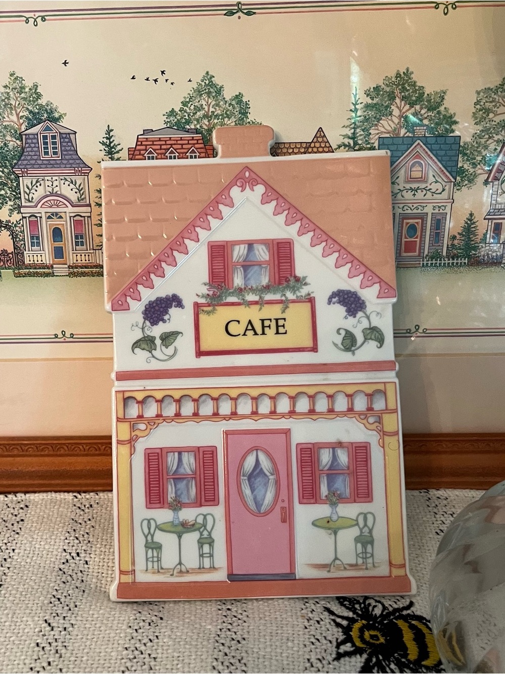 LENOX Village Pink Café House Trivet - Decorative Ceramic, Vintage 1990s